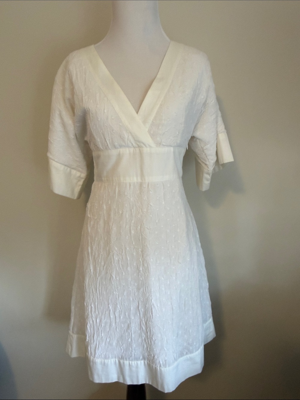 Diane Von Furstenberg Ivory Textured V-Neck Midi Dress